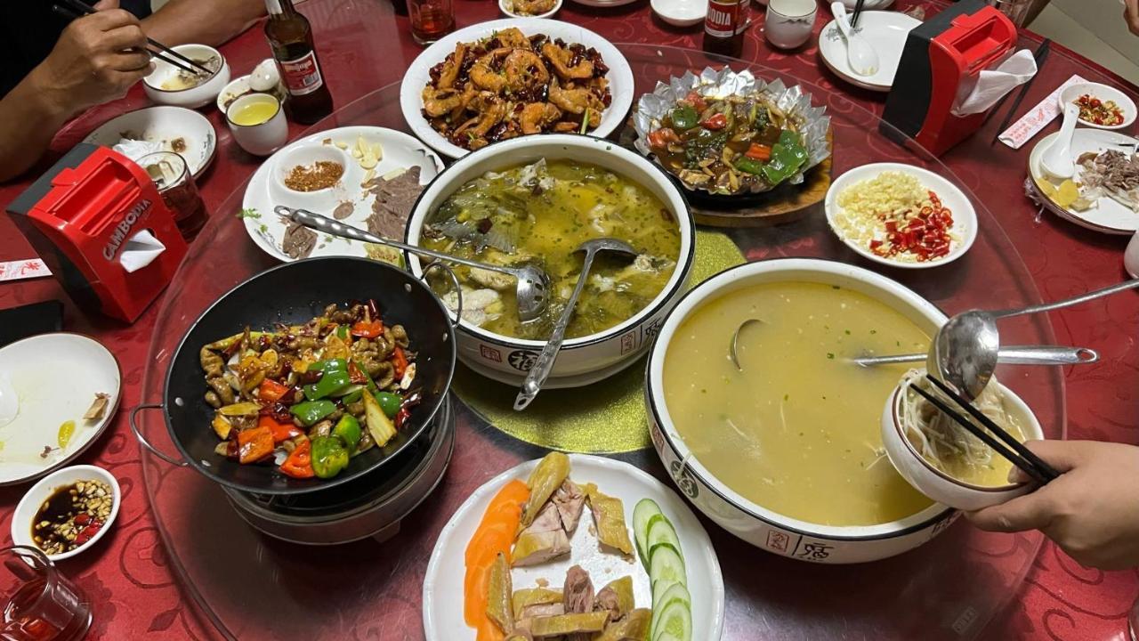 Yaou Hotel بنوم بنه المظهر الخارجي الصورة